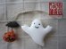 画像1: おばけちゃん帯留めとコウモリとおばけかぼちゃの帯飾り (1)