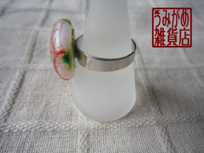 画像7: 白と緑に赤蜘蛛巣のリング