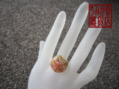 画像3: 白と緑に赤蜘蛛巣のリング