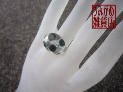 画像5: クリアガラスに黒水玉のリング