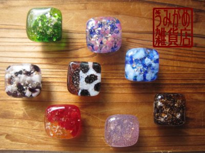 色違いございます。各¥2000