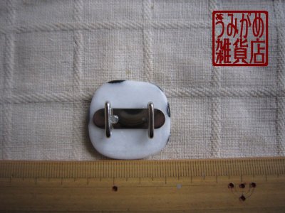 イノシシ帯留め＊大きさ参考画像