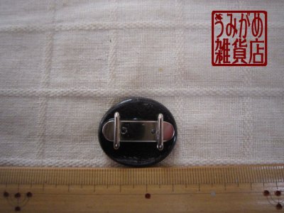 椿の帯留め＊大きさ参考画像