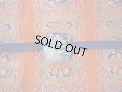 帯地・帯締め上の参考画像（帯地・帯締めは商品に含まれません）