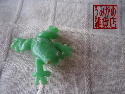 かえるの帯留め