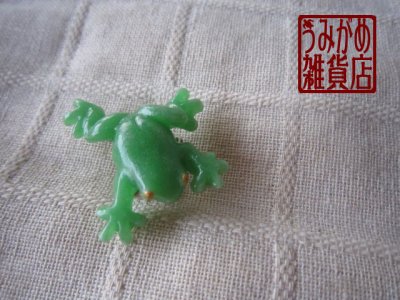 かえるの帯留め