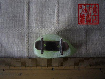 ねこの帯留め＊パート・ド・ヴェール