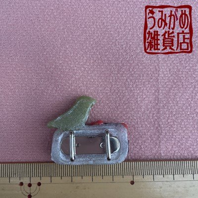 鶯の帯留め（帯地・帯締めは商品に含まれません）