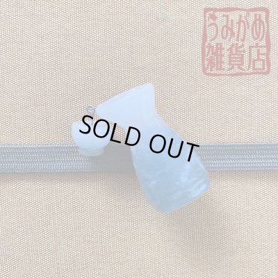 徳利とおちょこの帯留め（帯・帯締めは商品に含まれません）