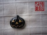 画像: おばけかぼちゃの帯留め（黒）