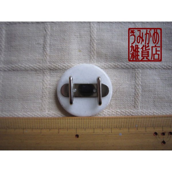 いのししの帯留め＊大きさ参考画像