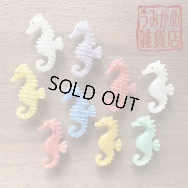 スジスジタイプとコロンタイプ、色もたくさんございます♫色違いの参考画像です。